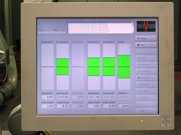 The central computer features a graphical user interface (GUI). The current width at every step of the printing process is displayed.